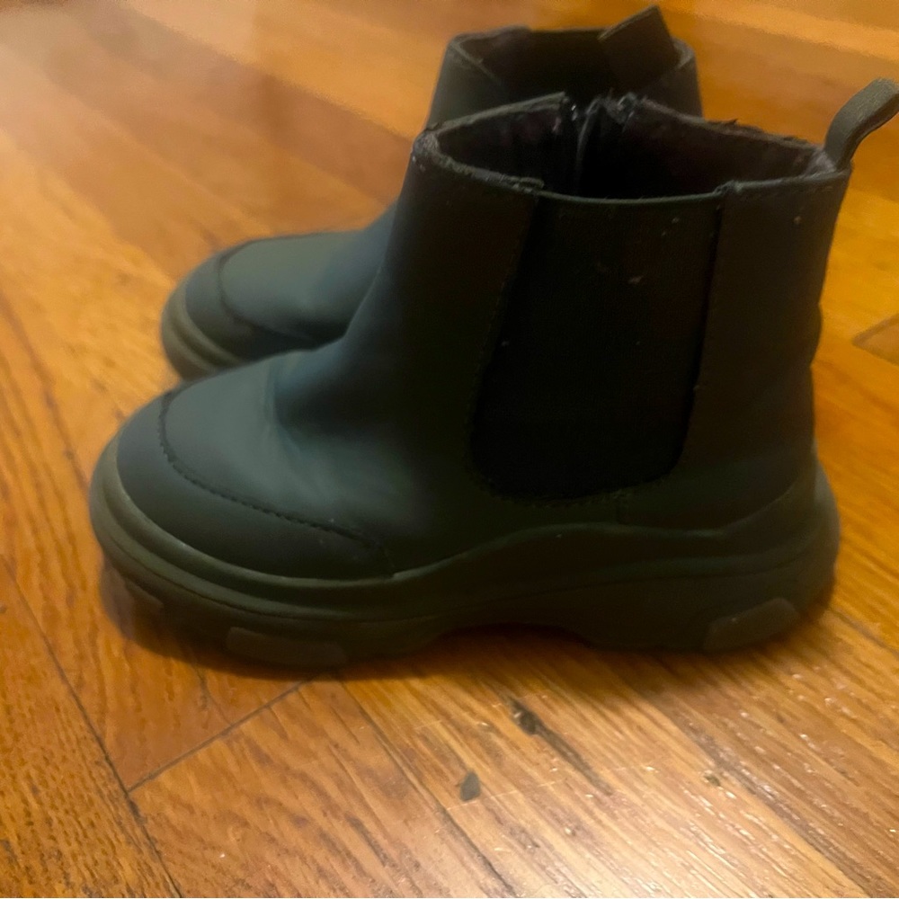 Zara kids boots green